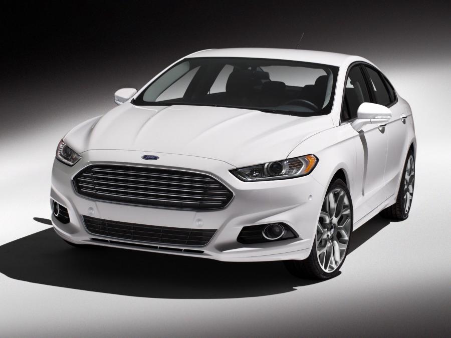  Ford Fusion Titanium 2012 года  (фото 13 из 15)